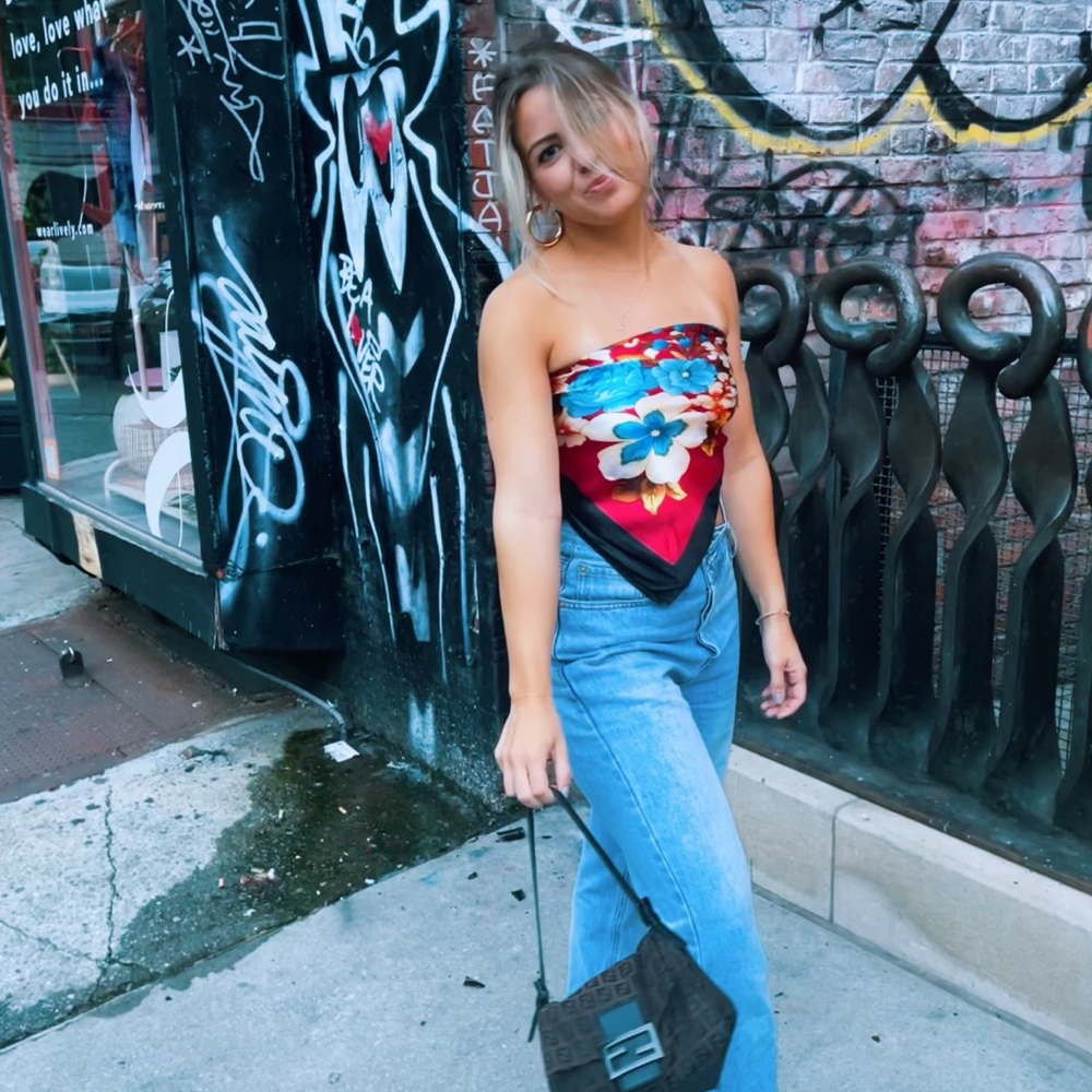 Meet your Posher, Steph